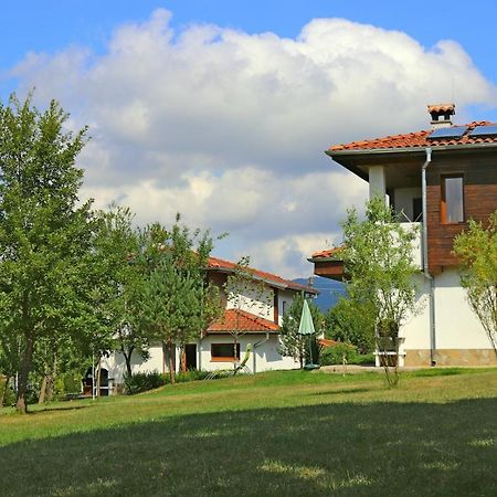 Sinjirite Complex Hotell Elena Exteriör bild
