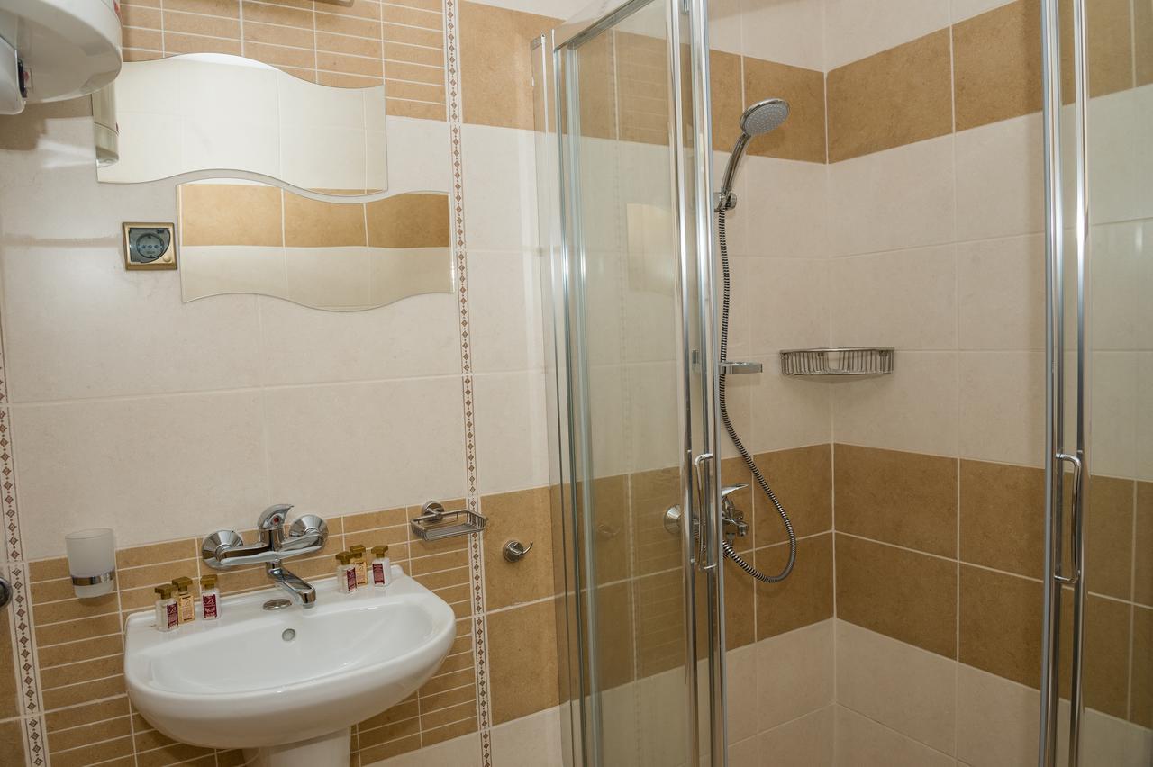 Sinjirite Complex Hotell Elena Exteriör bild