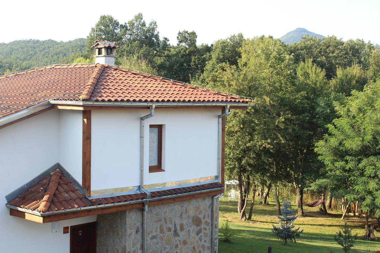 Sinjirite Complex Hotell Elena Exteriör bild